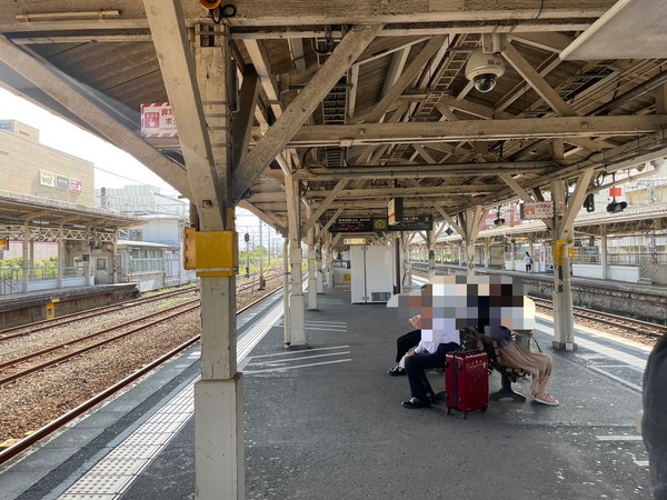 1B12B53C-B84C-4A97-A6B4-F25C7531E083