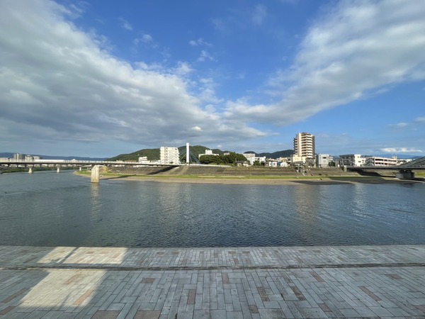 E837F40F-0F91-4D0C-AA59-0E242EC3DBFD