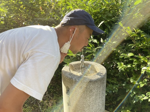 9E19990D-623B-4D2E-A58F-D12BFFA82873