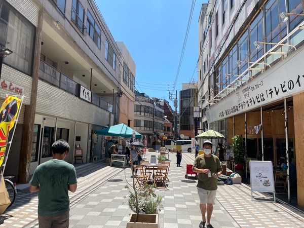 42E12FF2-7DD5-47BE-A8B7-295A04158531