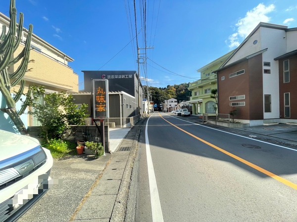 ACDFEA1C-A6AD-4E84-BB7D-2B6608409DC5