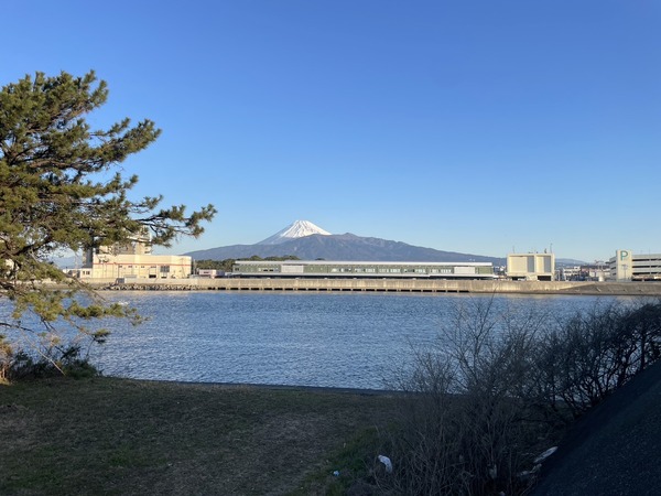 2234B2A6-2969-468F-8E2B-3D98AB7B06E6