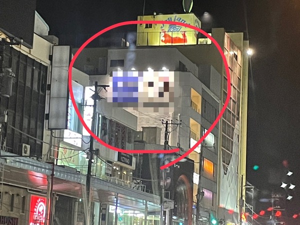 7F8976EB-C1A7-4012-B27A-17B96266CA84