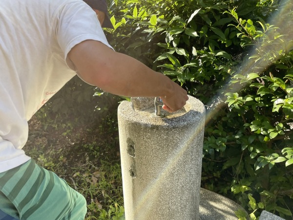 13B54393-0D87-4738-8B4E-83E84312213D