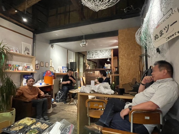 B08A4546-0110-4A46-8A39-FDD1C0942804