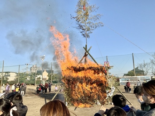 3E425561-62E3-45B2-9443-EF7824C923CB