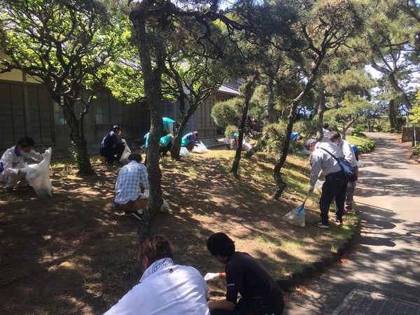 206F9601-9B07-4704-90DA-3770140C0B68