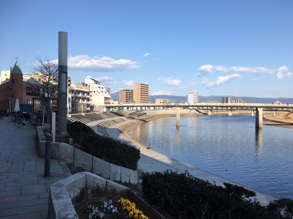 F6B604CF-A3FE-4484-8A88-686CDE55F94C