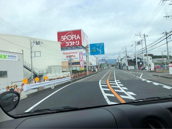 B0C3E6FA-90CB-40A6-A47E-52E7B8365FFF