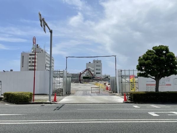 0DE11D6B-AF5C-45FB-8B80-4D1052F674C1