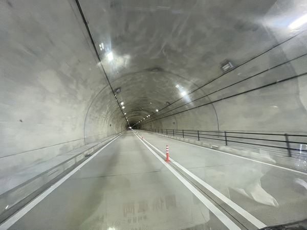 9764F71B-1D48-4216-9295-AF2CCC049D2B