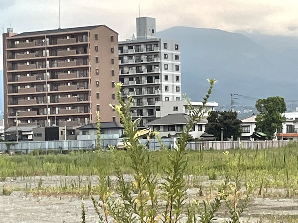 16624DCC-2B7C-4E2F-8083-B5E887CE9FF2