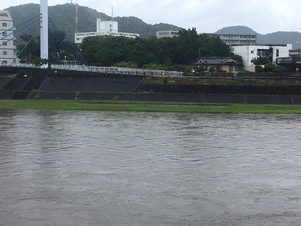 038CE911-35D4-484C-A17B-BC602AD8283C