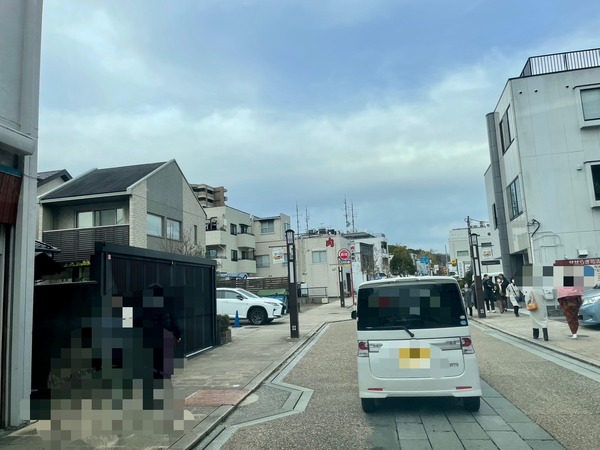 C548EBBF-ECB9-41A4-AAD2-F5CE77D2758C