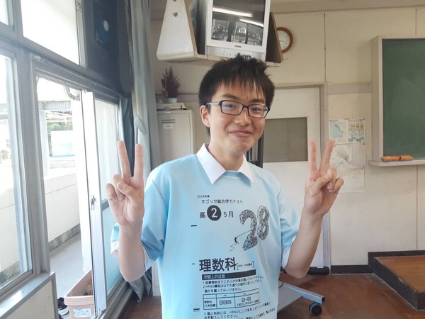 23B5FE4A-3B04-48B0-A8EB-D26BB0AB8AE2