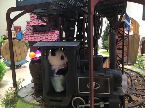 E53AD2CE-8C64-425C-963E-89229B252E1A