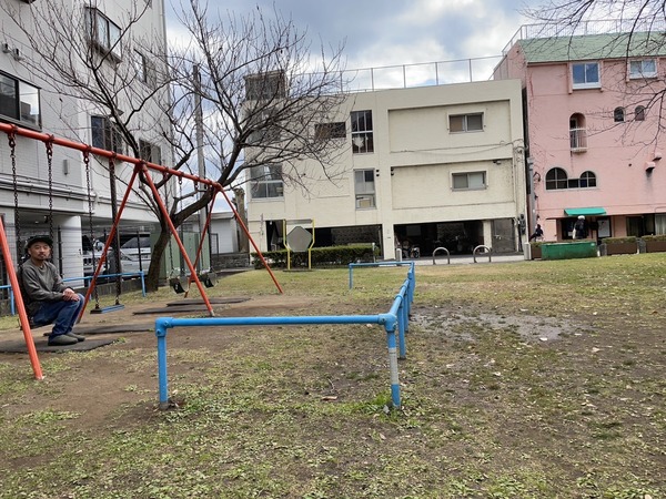 659D5665-7823-4042-943D-ADC5D529444D