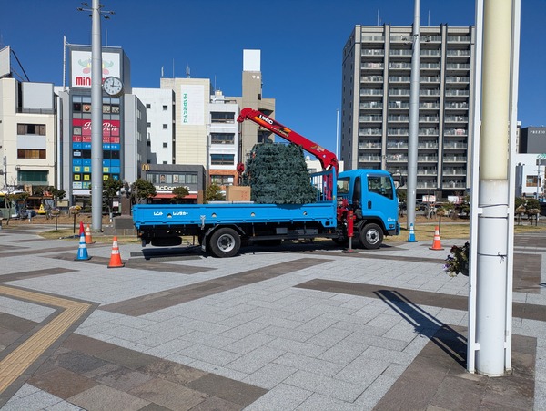 沼津駅北口をお散歩したら、出番前後のいろいろに出くわした。（沼津市大手町）