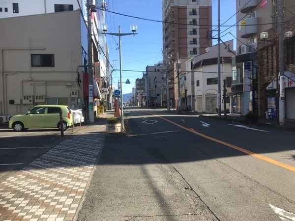 EA07C6AE-2338-44E8-99E4-754FEB7B21D5