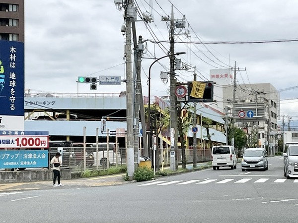 3842E03B-8F7C-4B86-9D2C-3DC35B5CCD08