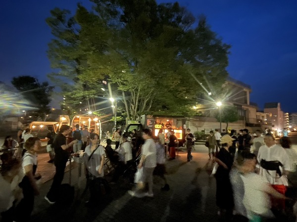 26F6C8D6-06B3-4426-BA37-7F0CF2D28D5A