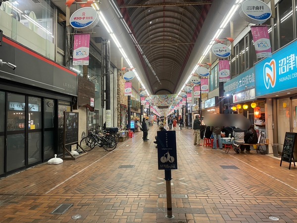 D8DF85C7-4BB9-4E4B-A583-036CB3E93609