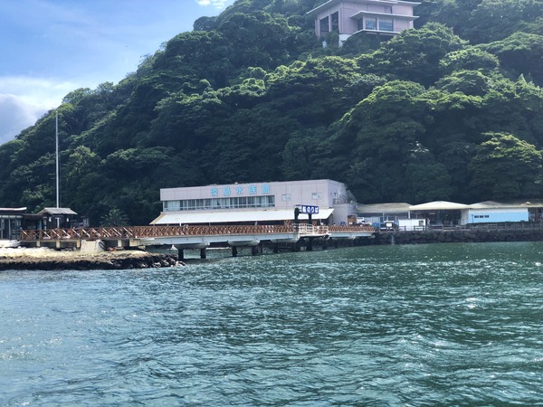 A73C1A90-A249-4444-9261-B79F911360E3