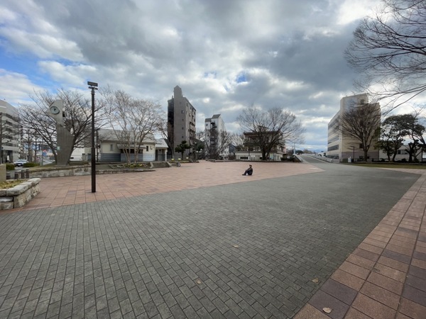 CC6ED8B7-C8A4-4759-A5DC-CF4CB2A19E85