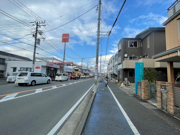 B6155EE1-8D78-4FDE-9A1D-F85AA9A1E968