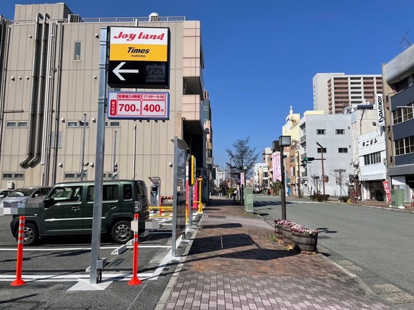 D473E6CE-E256-484C-9991-E4C4261356C3