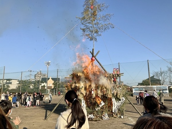 F4E1D3CE-B4D0-4ACA-9C99-BD66119F5BDC