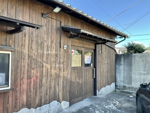 DEF9B34A-5BA5-4524-8D9D-3B09F01C5845