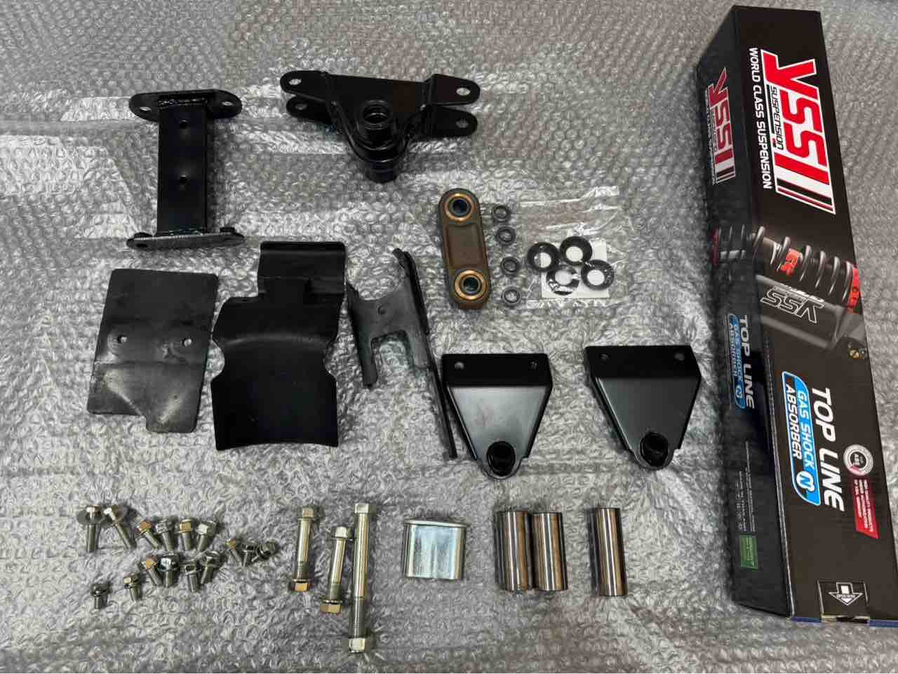 プロエンザ スクーラー 白 アシンメトリック トップス TRICK STAR - マフラー、ステップ等各種部品・用品の製造、販売