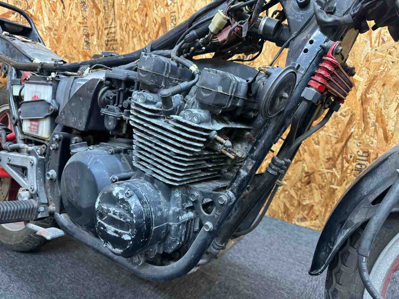Z400GP レストアベース　放置車両 Yahoo!オークション - 「z400gp」(251cc-400cc)(カワサキ)の落札相場