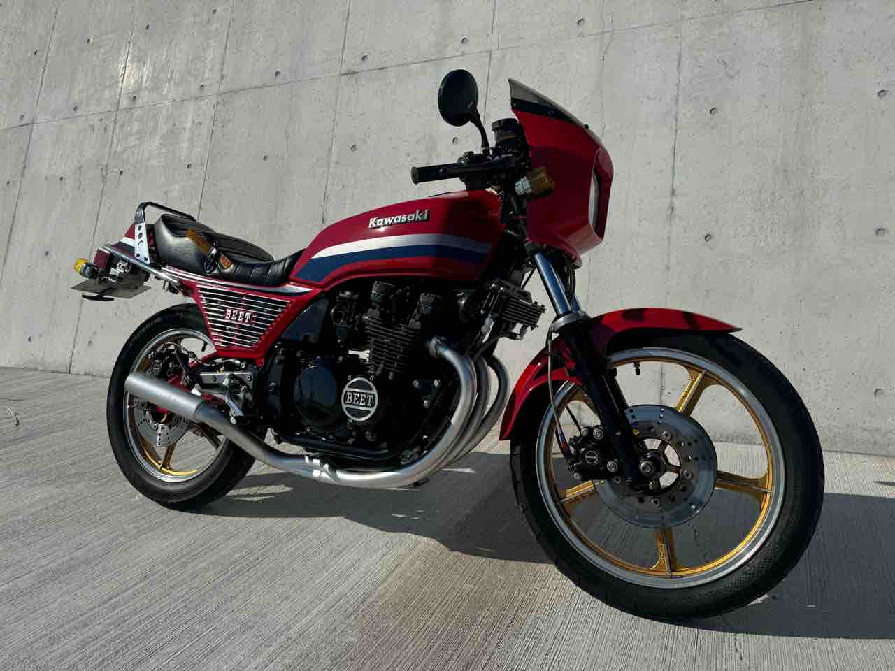 九州で1番カッコ良いZ400GPを乗ってると思ってる男前Eさんの