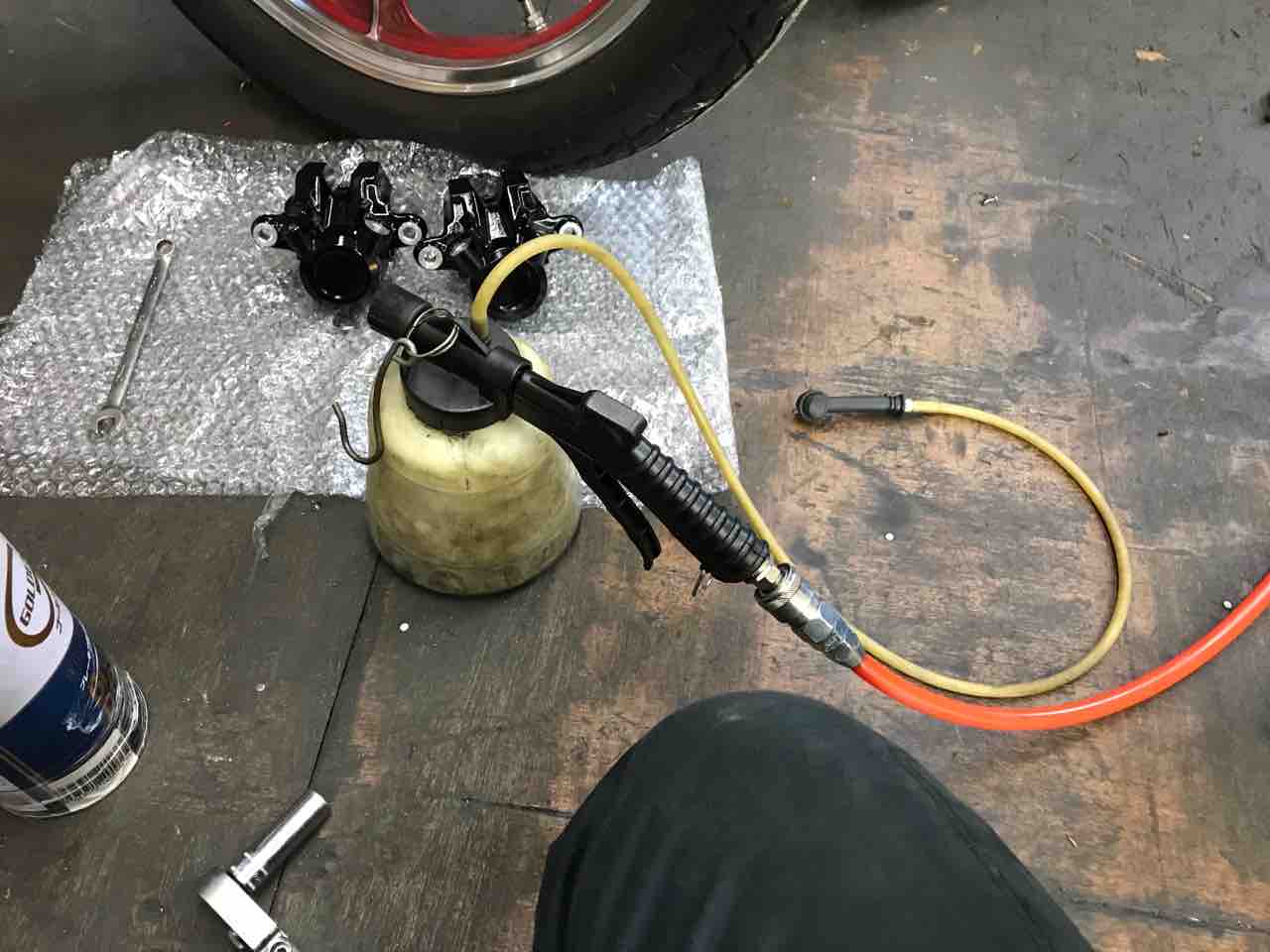 ブレーキ周りリフレッシュ つねちゃんのz400gpブログ