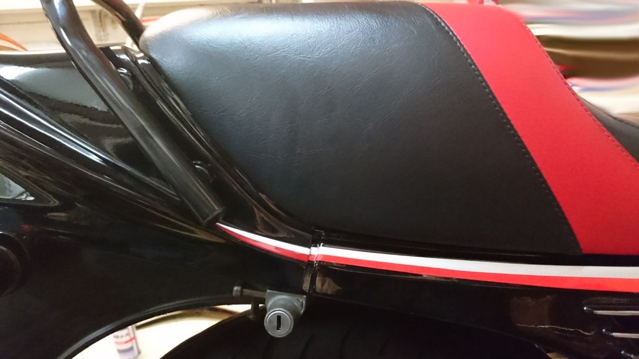 気になるスキマ 絶版BEETテールカウル編 : Z400GP専門店