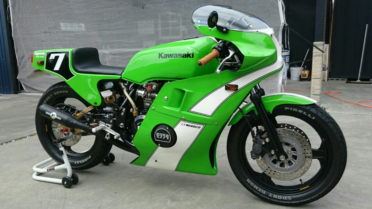 希少 フルカウル Kawasaki z400gp GPZ400