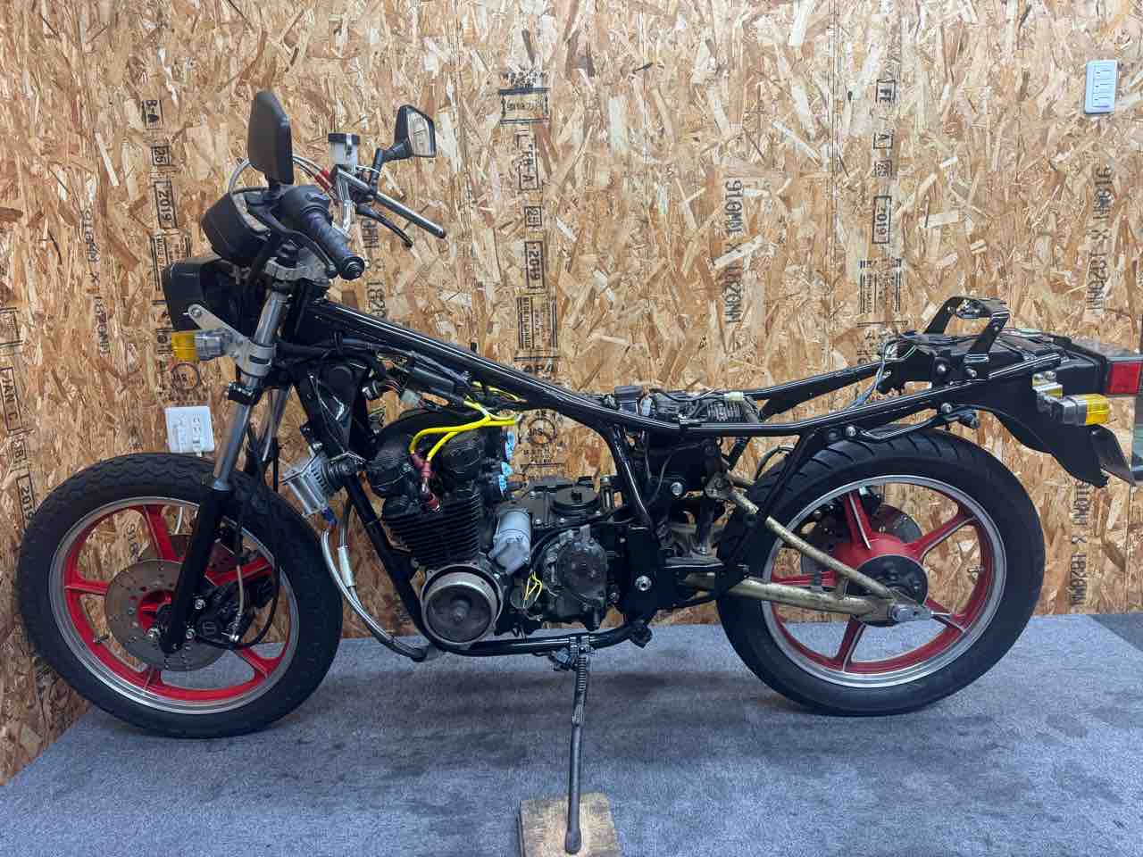 大阪府Y様のZ400GPセミレストア② : Z400GP専門店 エムゼクト つね