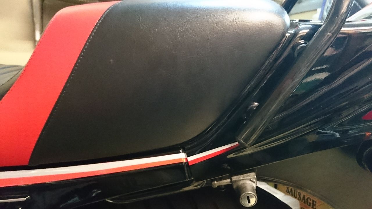 気になるスキマ 絶版BEETテールカウル編 : Z400GP専門店