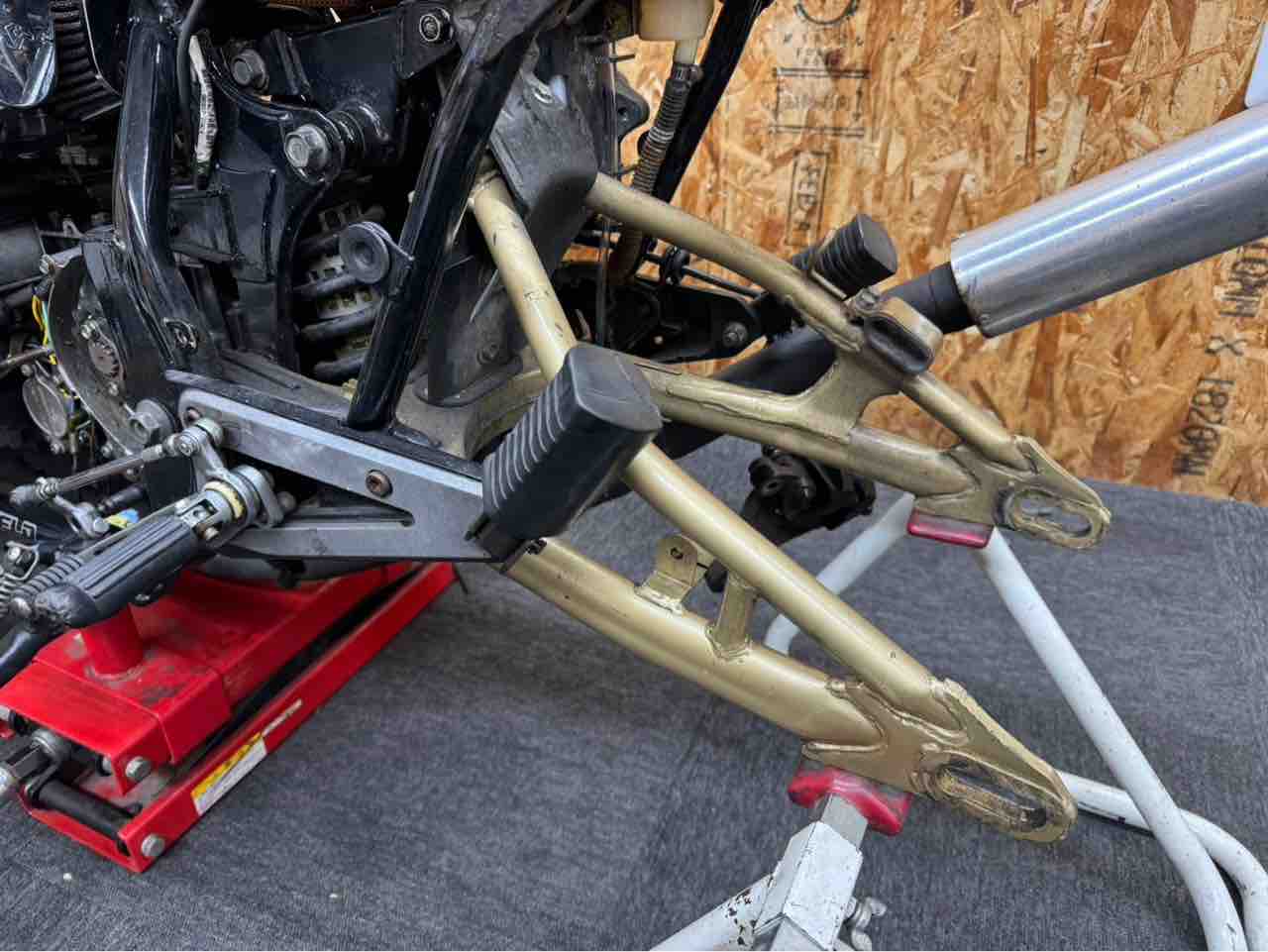大阪府K様のスイングアーム交換 : Z400GP専門店 エムゼクト つね 