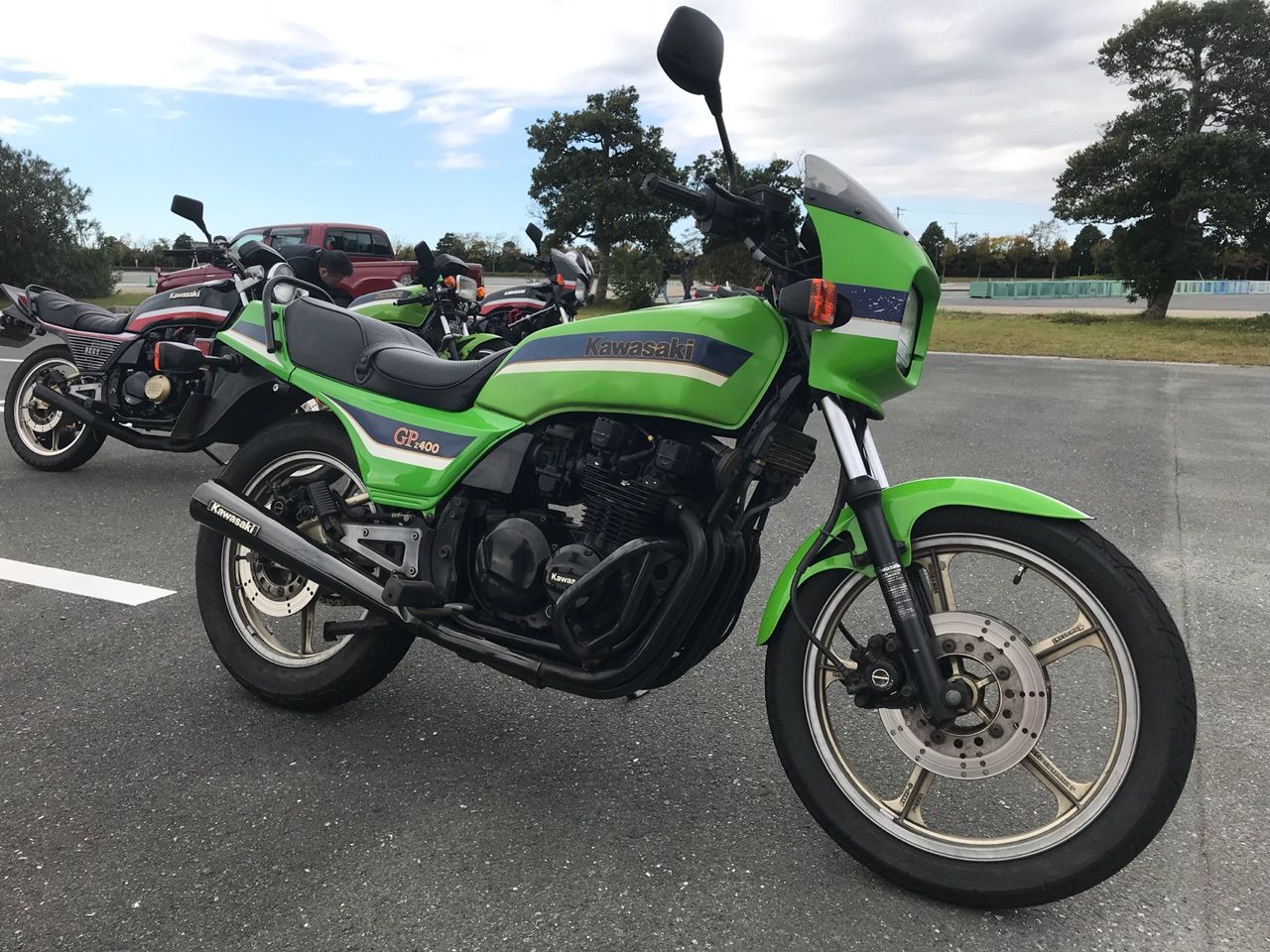 Z400GP ライムグリーン ラインステッカーセット 新品