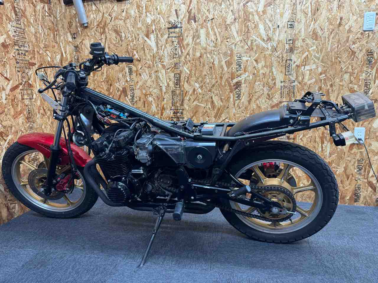 ゼファー400/550純正リアマスター ブレーキペダル リアブレーキキャリパー