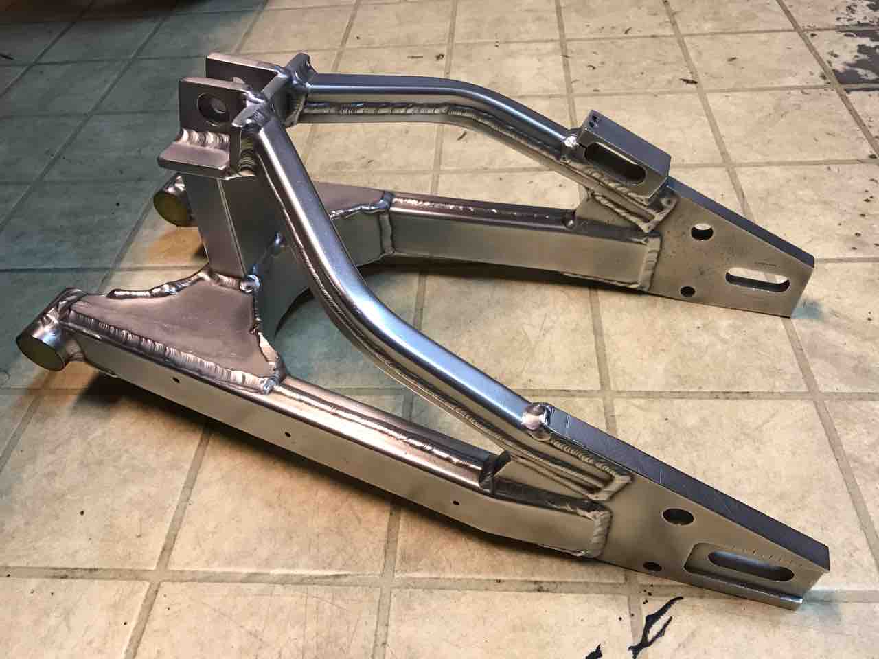 再考察 ウエダレーシング アルミスイングアームの歴史 : Z400GP専門店