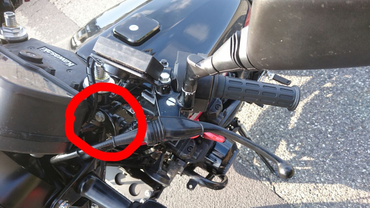 カワサキ Z550GP Z400GP フロントアッパーカウル ビキニカウル イケ