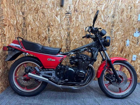 販売車両 国内Z400GP 初年度S57.7月 外装一式純正カラーのエボニーに