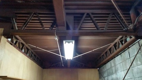 兵庫県三田市駐車場鉄骨部分錆止め処理施工前