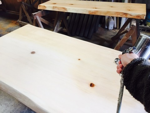 下塗り1回目サンディングシーラー