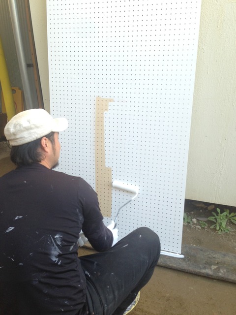 パーテーション下塗り