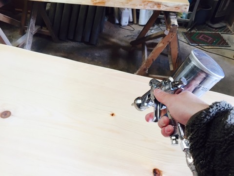 下塗り2回目サンディングシーラー